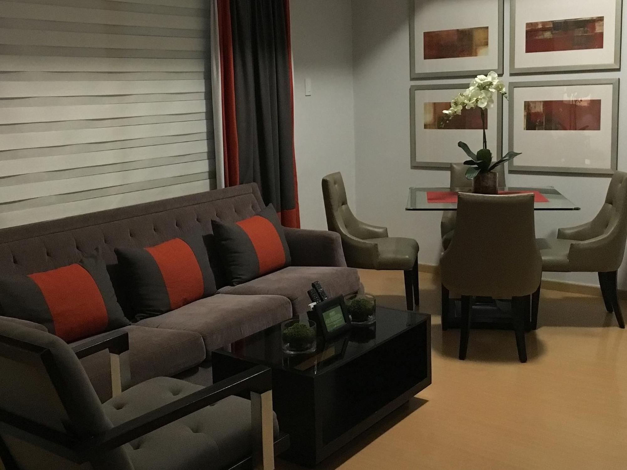 Avant Serviced Suites - Personal Concierge Manila Bilik gambar
